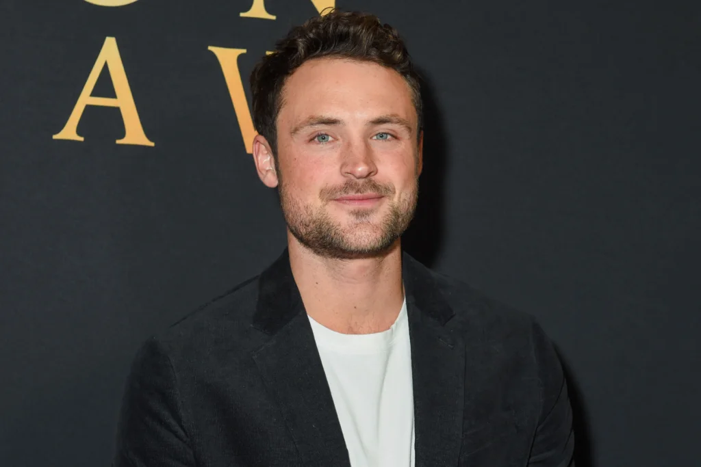 How Tall Is Dylan Efron